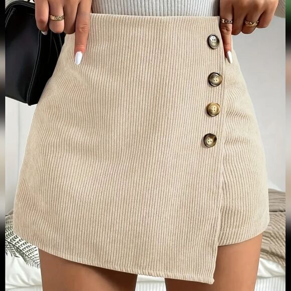Asymmetrical highwaist skort sz X-large - Picture 2 of 5